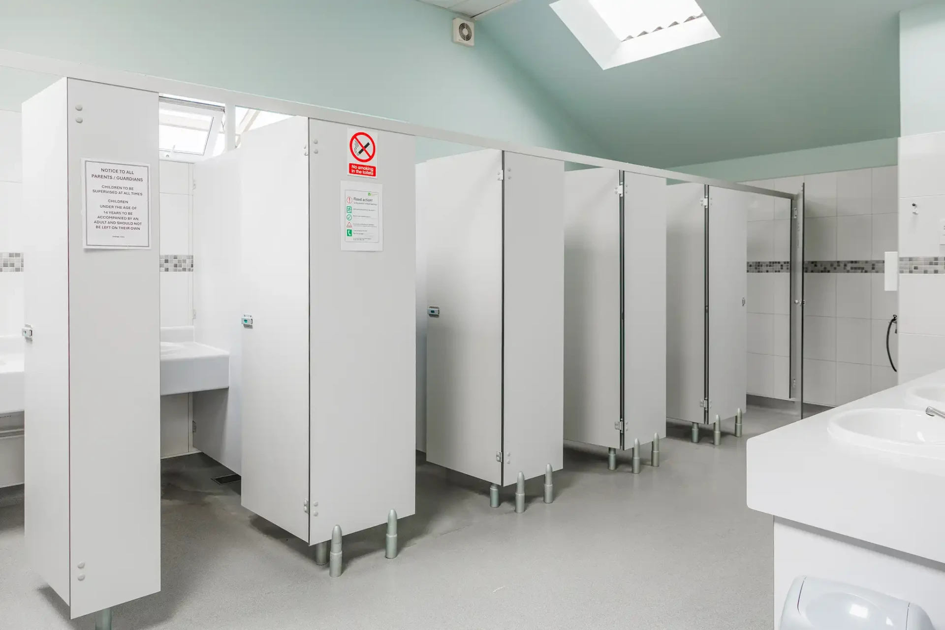 Bathrooms 5 scaled